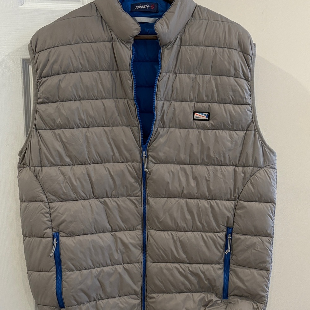 johnnie-O Quilted Reversible Vest in Gray with Blue Trim